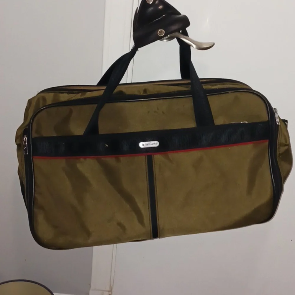 Samsonite large duffle